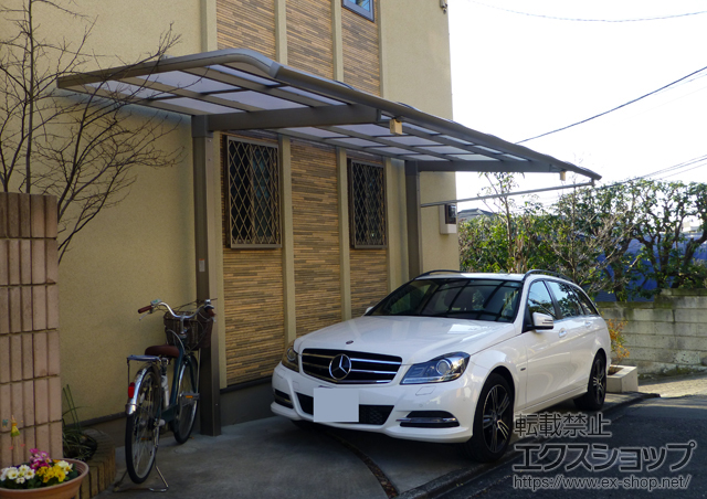 東京都大田区のLIXIL リクシル（トステム）のカーポート レガーナポートシグマIII 積雪〜20cm対応　雨樋あり 施工例