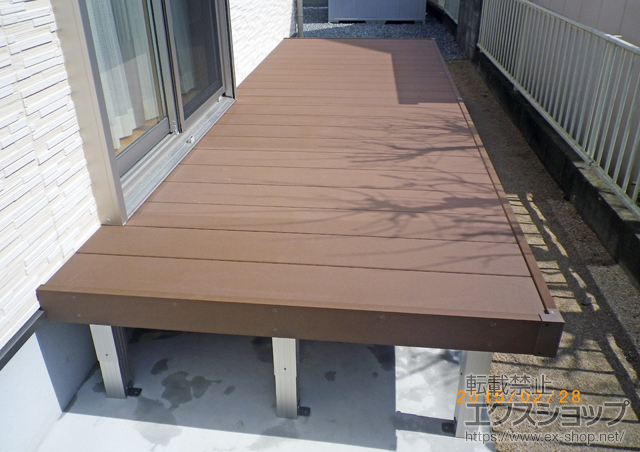 福岡県久留米市ののウッドデッキ リウッドデッキ 200 施工例