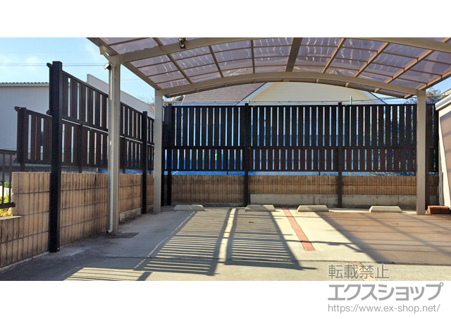 群馬県渋川市ののフェンス・柵 ニューアイシャノン 1型 多段施工 フリー支柱タイプ 施工例