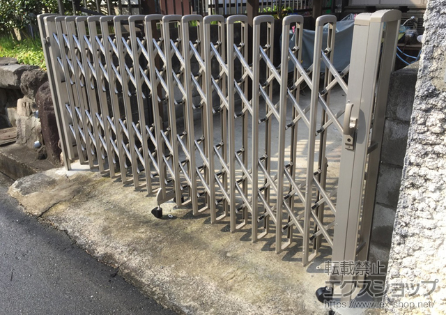 大阪府南河内郡河南町ののフェンス・柵 レイオス2型 ノンレール 片開き 30 施工例