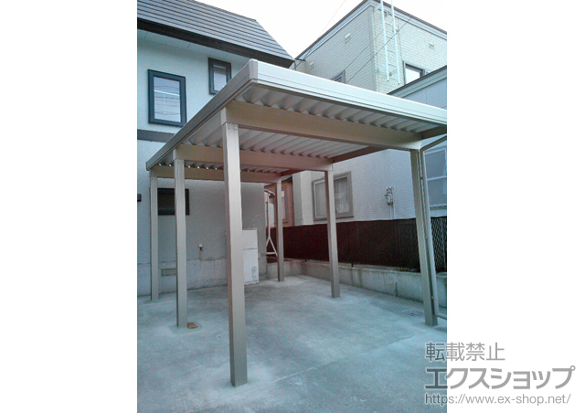 青森県弘前市のLIXIL リクシル（トステム）のカーポート テリオスポートIII 4500 角柱6本仕様 積雪〜150cm対応 施工例