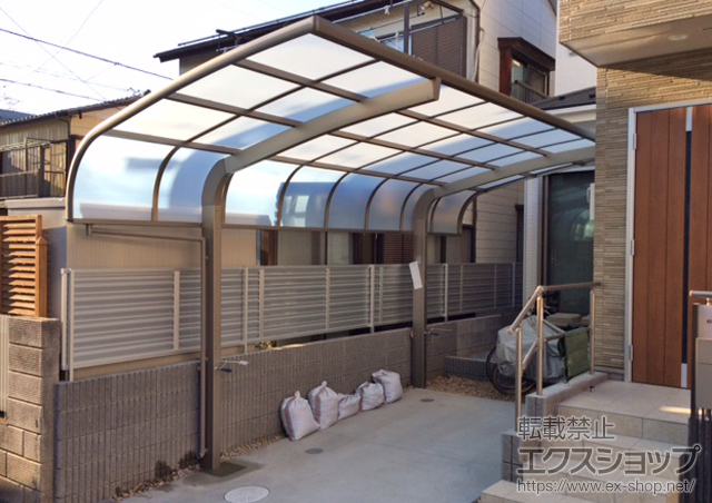 埼玉県戸田市のLIXIL リクシル（トステム）のカーポート テールポートシグマIII　積雪〜20cm対応＋着脱式サポート 施工例