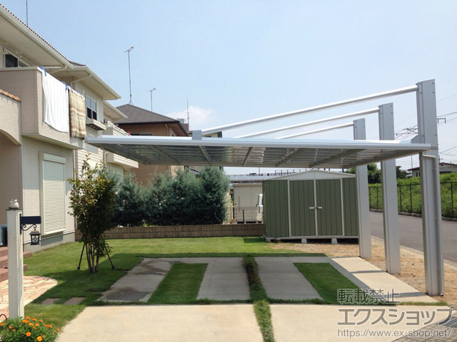 栃木県鹿沼市ののカーポート ダブルフェース 側面支持タイプ 積雪〜20cm対応 施工例