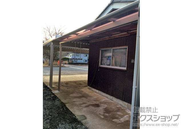 栃木県佐野市ののテラス屋根 ヴェクターテラス F型 テラスタイプ 単体 積雪〜20cm対応＋屋根妻パネル＋側面パネルすき間隠し 施工例