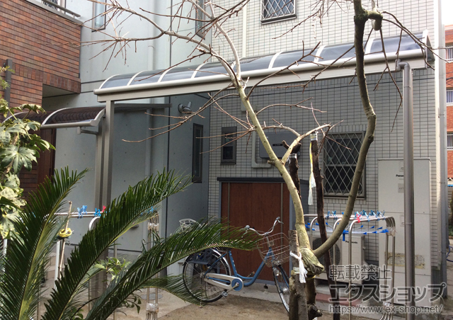 福岡県福岡市のLIXIL リクシル（トステム）のテラス屋根 ライザーテラスII R型 テラスタイプ 単体 積雪〜20cm対応 施工例