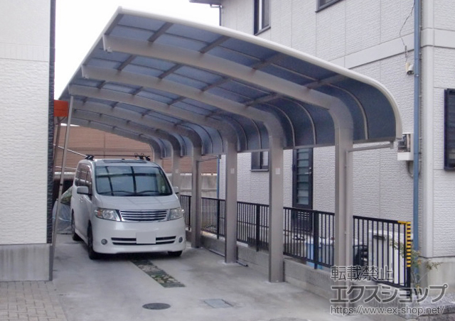 群馬県高崎市のLIXIL リクシル（トステム）のカーポート テールポートシグマIII 1500 縦連棟 積雪〜50cm対応＋着脱式サポート 施工例