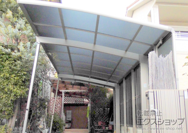 岡山県瀬戸内市のLIXIL リクシル（トステム）のカーポート カーブポートシグマIII 積雪〜20cm対応＋サイドパネル 施工例