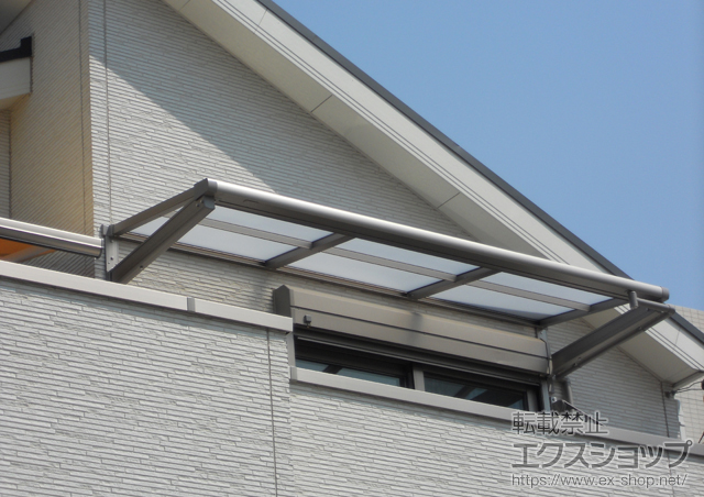 東京都北区のLIXIL リクシル（トステム）のテラス屋根 ライザーテラスII F型 ルーフタイプ 単体 積雪〜20cm対応 施工例