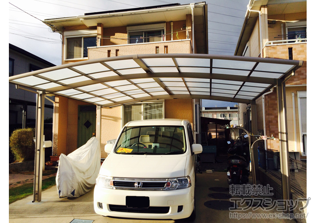 和歌山県岩出市のLIXIL リクシル（トステム）のカーポート カーブポートシグマIII ワイド 積雪〜20cm対応 施工例