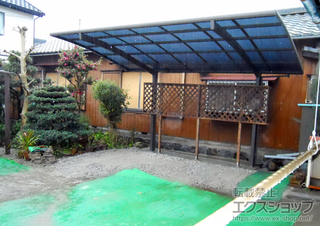 愛知県知多郡東浦町のLIXIL リクシル（トステム）のカーポート カーブポートシグマIII 積雪〜20cm対応 施工例