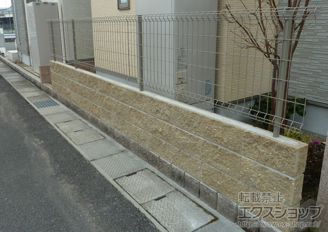 兵庫県姫路市ののフェンス・柵 ハイグリッドフェンスUF8型 フリーポールタイプ 施工例