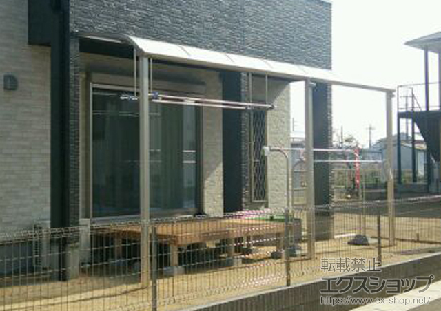 大分県大分市ののテラス屋根 ヴェクターテラス R型 テラスタイプ 連棟 積雪〜20cm対応+吊下げ物干し 標準 2本入+屋根ふき材補強部品 施工例