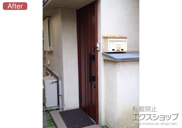 東京都のLIXIL リクシル（トステム）の玄関ドア リシェント ｋ4仕様 700型 片開き（外観左吊り元） 施工例