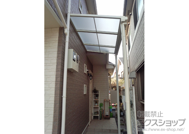 東京都あきる野市のLIXIL リクシル（トステム）のテラス屋根 ライザーテラスII F型 1500 テラスタイプ 単体 積雪〜50cm対応 施工例