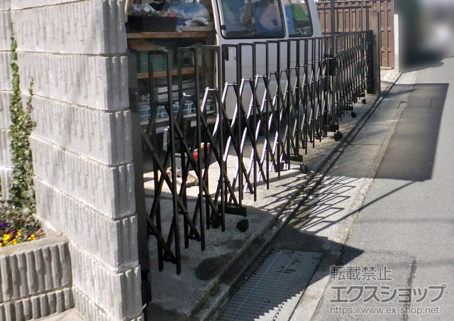 福岡県久留米市ののカーゲート トリップゲート RB型 ノンレール 両開き 82W(41S+41M) 施工例