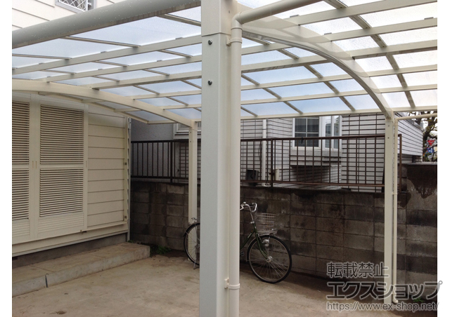 東京都新宿区のLIXIL リクシル（トステム）のカーポート カーブポートシグマIII ワイド 積雪〜20cm対応 施工例