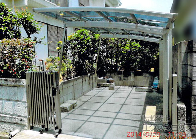 千葉県八千代市ののカーポート プレシオスポート 積雪〜20cm対応＋着脱式補助柱 2本入り 施工例