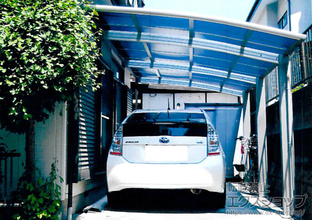 東京都町田市ののカーポート レイナポートグランZ　積雪〜20cm対応＋着脱式サポート柱　標準　 施工例