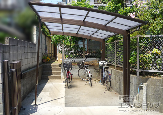 東京都小平市ののカーポート プレシオスポート 積雪〜20cm対応+着脱式補助柱 施工例