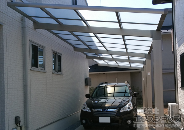 栃木県宇都宮市のLIXIL リクシル（トステム）のカーポート レークポートシグマIII 縦連棟 積雪〜20cm対応 施工例