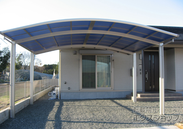 熊本県熊本市ののカーポート レイナツインポートグラン　積雪〜20cm対応+屋根ふき材補強部品(2セット) 施工例