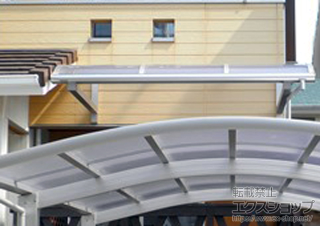 奈良県桜井市ののバルコニー・ベランダ屋根 ヴェクターテラス R型 ルーフタイプ 単体 積雪〜20cm対応 施工例