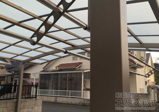 山口県山陽小野田市のLIXIL リクシル（トステム）のカーポート カーブポートシグマIII ワイド 積雪〜20cm対応 施工例