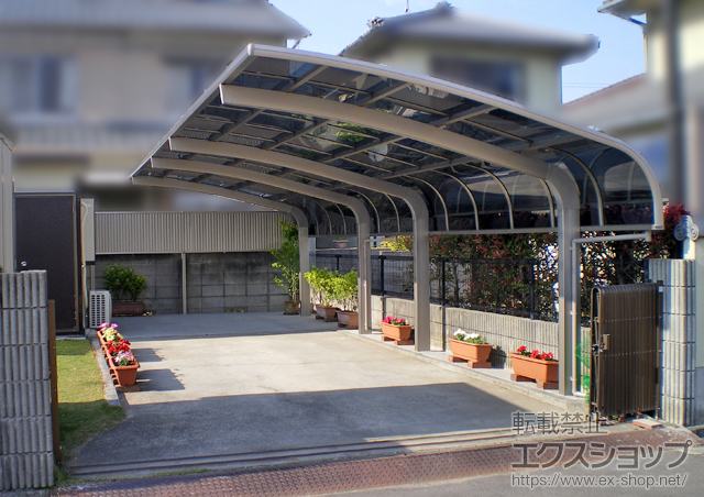 愛媛県松山市のLIXIL リクシル（トステム）のカーポート テールポートシグマIII 縦連棟 積雪〜20cm対応 施工例