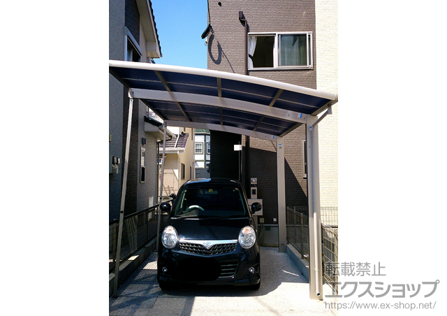 福岡県福岡市ののカーポート レイナポートグラン　積雪〜20cm対応＋着脱式サポート柱 2本入 施工例