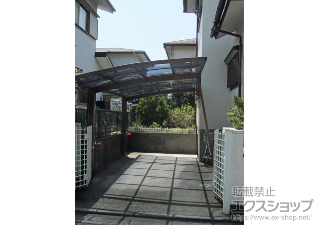 東京都中市ののカーポート レイナポートグラン　積雪〜20cm対応＋着脱式サポート(2本入り) 施工例