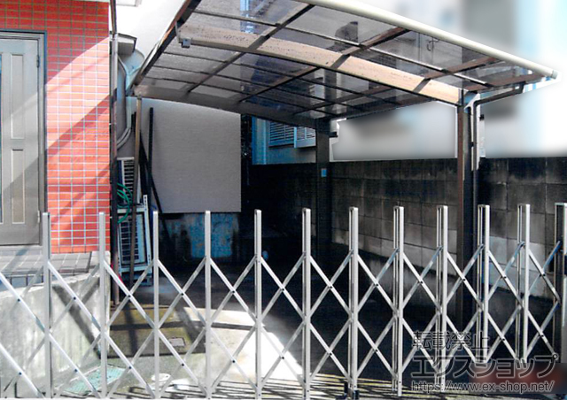 東京都清瀬市ののカーゲート トリップゲート RA型 ノンレール 片開き 施工例