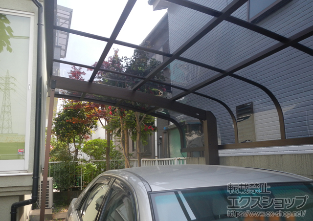 東京都練馬区ののカーポート レイナキャップポートグラン 積雪〜20cm対応＋着脱式サポート柱 2本入 施工例