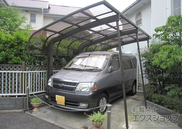 神奈川県横浜市のLIXIL リクシル（トステム）のカーポート テールポートシグマIII 1500 積雪〜50cm対応＋着脱式サポート柱 施工例