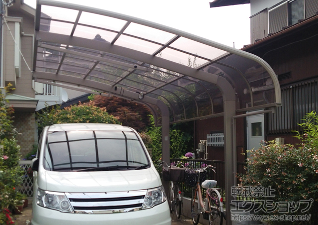 東京都町田市のLIXIL リクシル（トステム）のカーポート テールポートシグマIII 積雪〜20cm対応 施工例