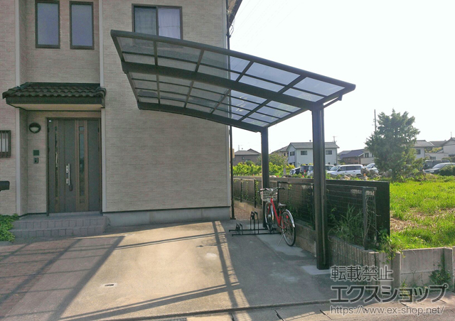 愛知県豊川市のLIXIL リクシル（トステム）のカーポート カーブポートシグマIII 耐風圧強度仕様 積雪〜30cm対応 施工例
