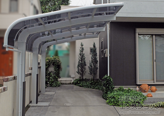 東京都国分寺市のLIXIL リクシル（トステム）のカーポート テールポートシグマIII 1500 積雪〜50cm対応 施工例