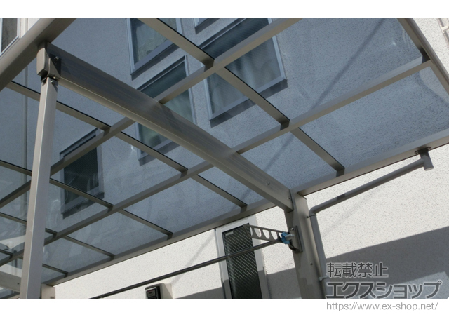 東京都杉並区ののカーポート プレシオスポート 積雪〜20cm対応＋着脱式サポート柱 2本入り 施工例