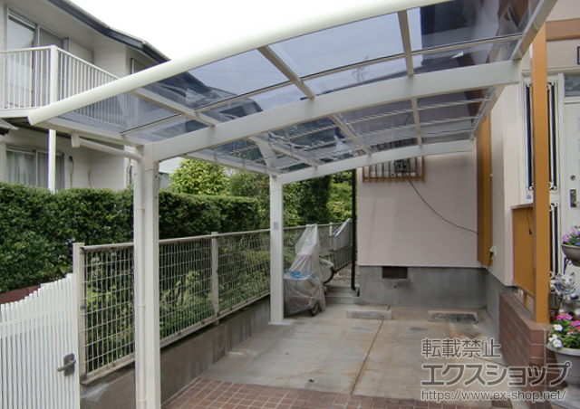 千葉県柏市のLIXIL リクシル（トステム）のカーポート カーブポートシグマIII 積雪〜20cm対応 施工例