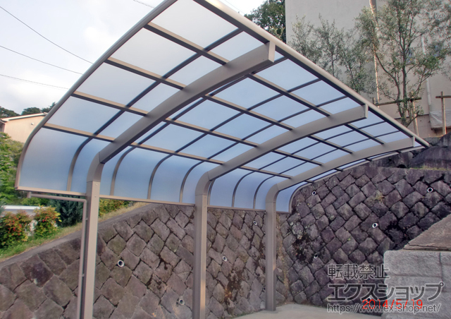 埼玉県所沢市のLIXIL リクシル（トステム）のカーポート テールポートシグマIII 1500 積雪〜50cm対応 施工例