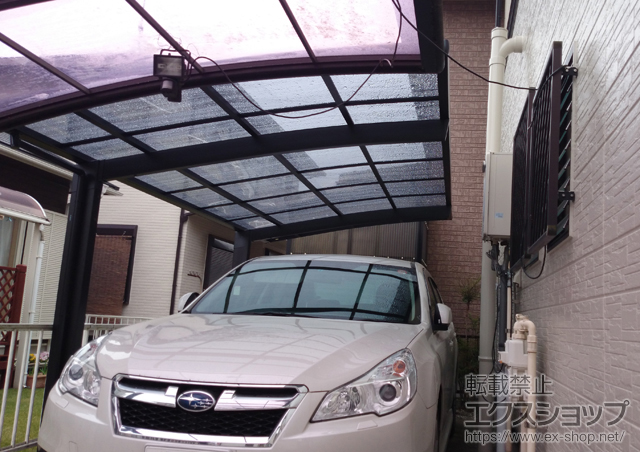 三重県津市のLIXIL リクシル（トステム）のカーポート カーブポートシグマIII 積雪〜20cm対応 施工例