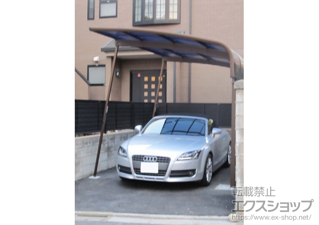 東京都葛飾区ののカーポート レイナキャップポートグラン　積雪〜20cm対応+脱着サポート柱　2本 施工例