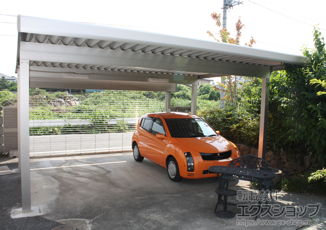 群馬県高崎市ののカーポート ジーポートneo Aタイプ 2台用 角柱4本 積雪〜100cm対応 施工例