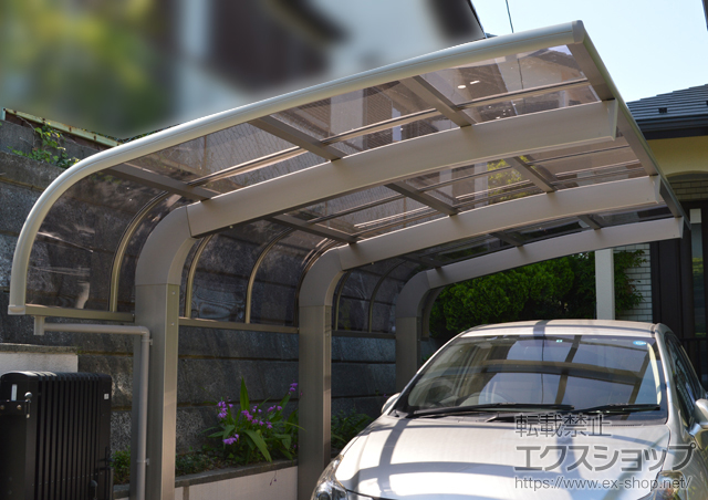 神奈川県横須賀市のLIXIL リクシル（トステム）のカーポート テールポートシグマIII 1500 積雪〜50cm対応 施工例