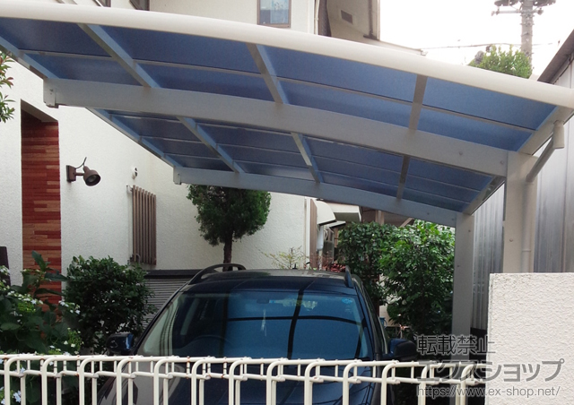 東京都世田谷区ののカーポート レイナポートグラン　積雪〜20cm対応＋着脱式サポート 標準・ハイルーフ兼用 2本入 施工例