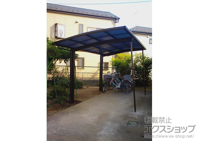 埼玉県ふじみ野市ののカーポート レイナポートグラン　積雪〜20cm対応＋レイナポートグラン用　着脱式サポート柱　標準　2本入 施工例