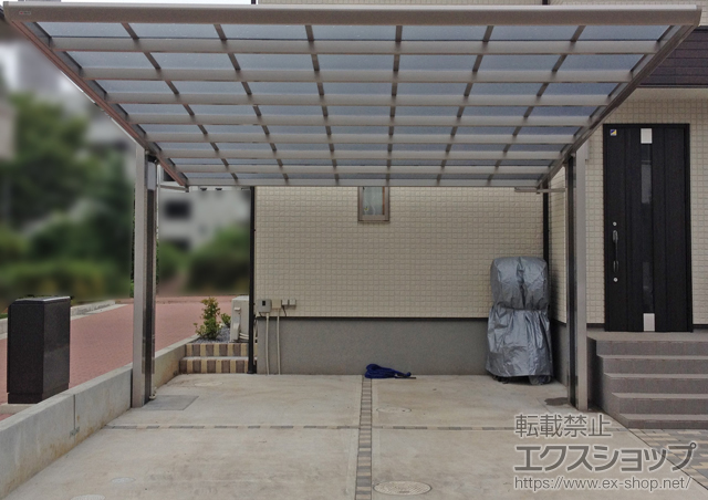 茨城県つくば市ののカーポート マイポート ワイドタイプ 積雪〜20cm対応＋支柱化粧カバー＋センサー付ライト 施工例