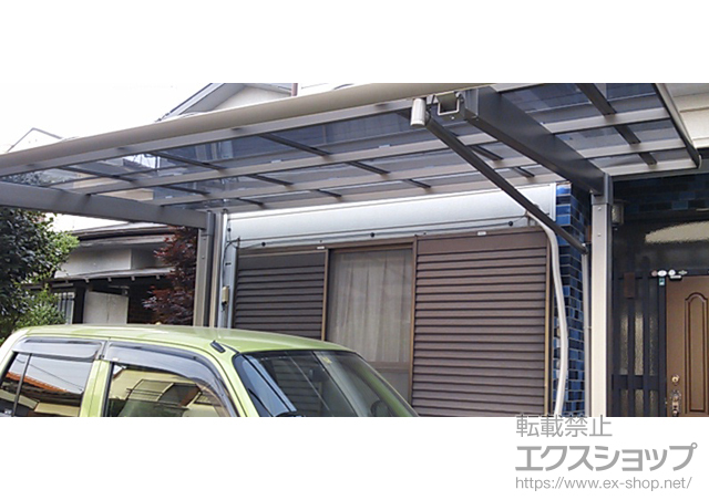 埼玉県川越市のLIXIL リクシル（トステム）のカーポート レガーナポートシグマIII 積雪〜20cm対応+着脱式サポート 1本入り 施工例