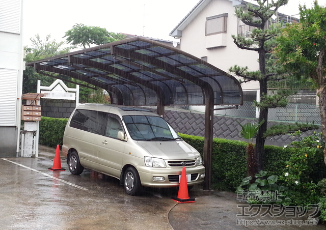 神奈川県横浜市のLIXIL リクシル（トステム）のカーポート テールポートシグマIII 1500 積雪〜50cm対応+収納式サポート ロング柱23用 1本入 施工例