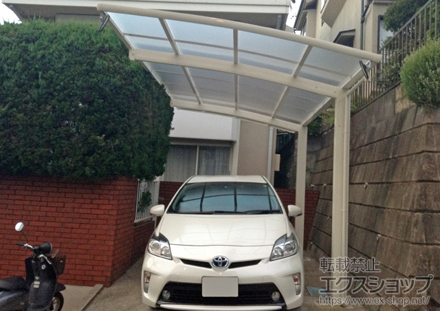 東京都町田市ののカーポート レイナポートグラン　積雪〜20cm対応＋着脱式サポート 1本入り 施工例