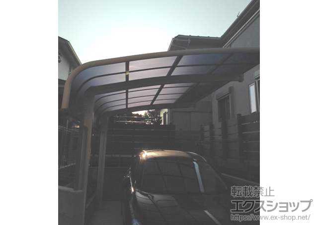 神奈川県横浜市ののカーポート レイナキャップポートグラン　積雪〜20cm対応＋着脱式サポート 標準・ハイルーフ兼用 2本入り 施工例